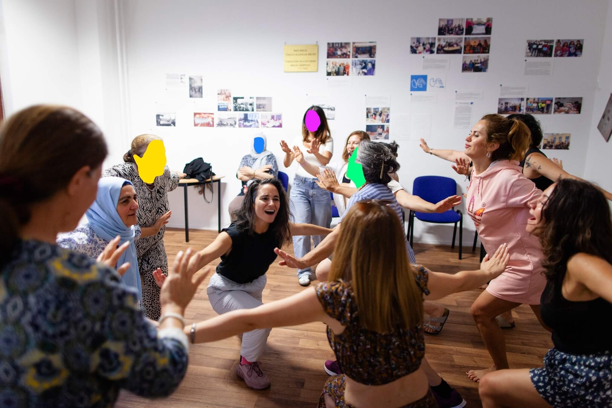 From Movement Workshop: Şiirden Dansa, with women speaking Turkish, facilitated by Gizem Aksu, photographed by Orta Okul